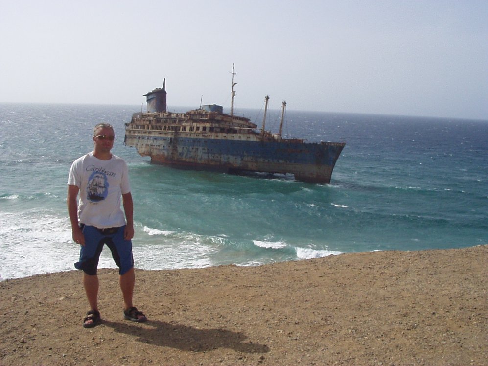2003 vor der American Star vor der Küste von Fuerteventura