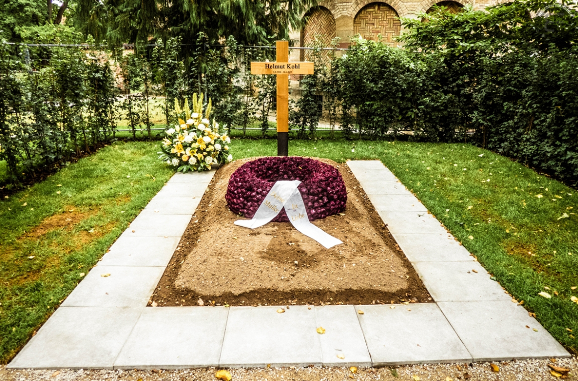 Grab von Helmut Kohl in Speyer