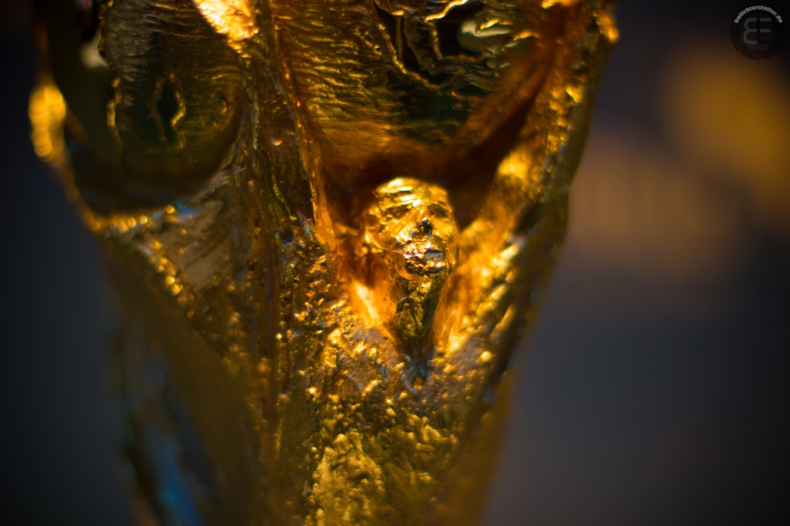 FIFA World Cup Trophy im FIFA World Football Museum in Zürich