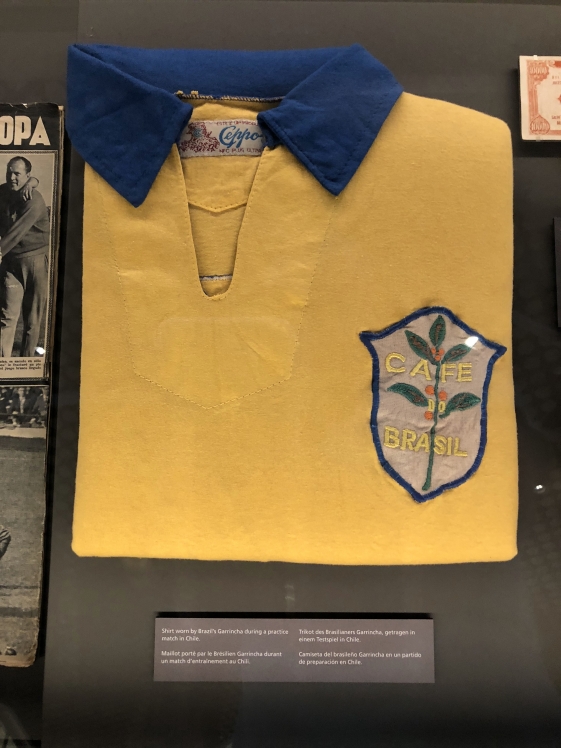 brasilianisches Trikot von Garrincha im FIFA World Football Museum in Zürich